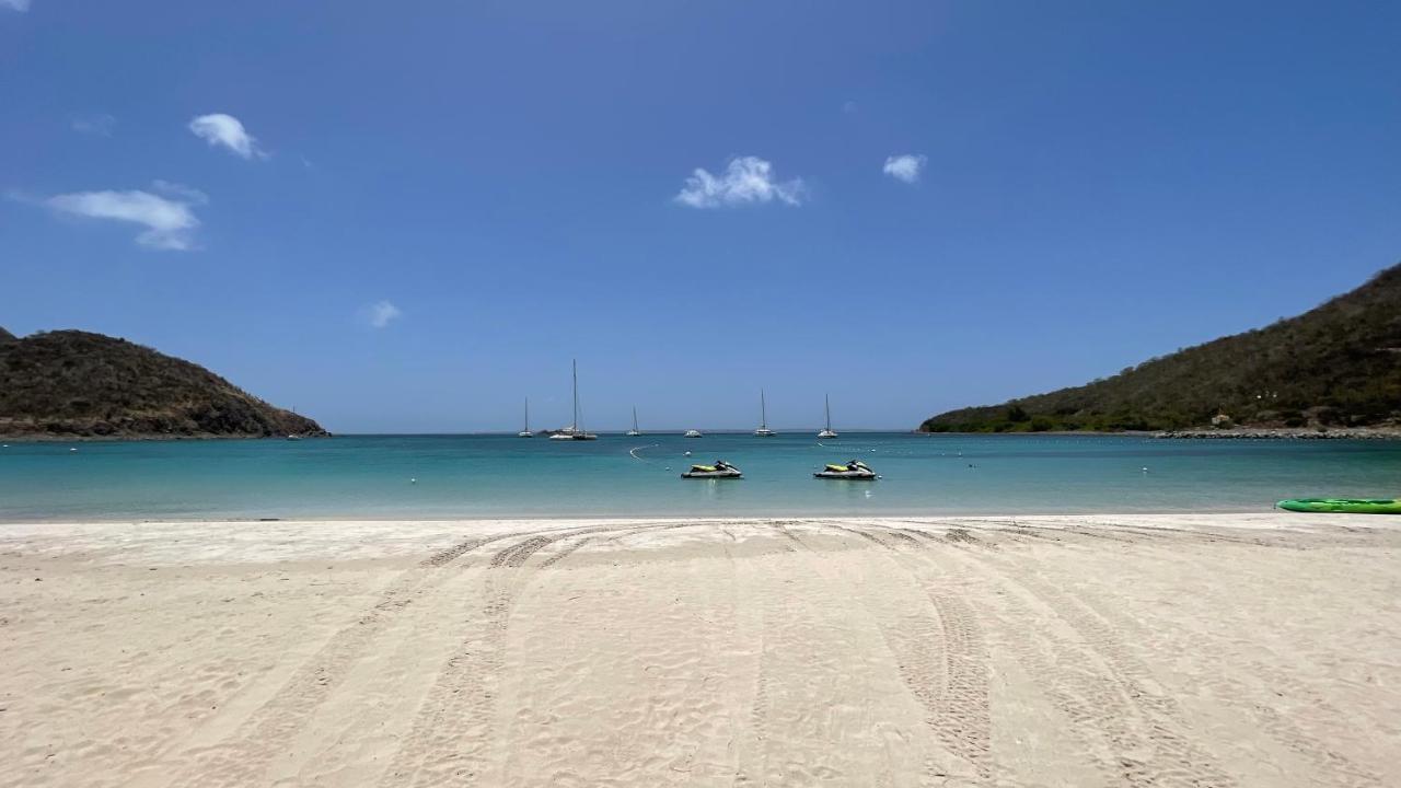 Island Escape, Marina Paradise & Beach Adventures Cul de Sac Exterior photo