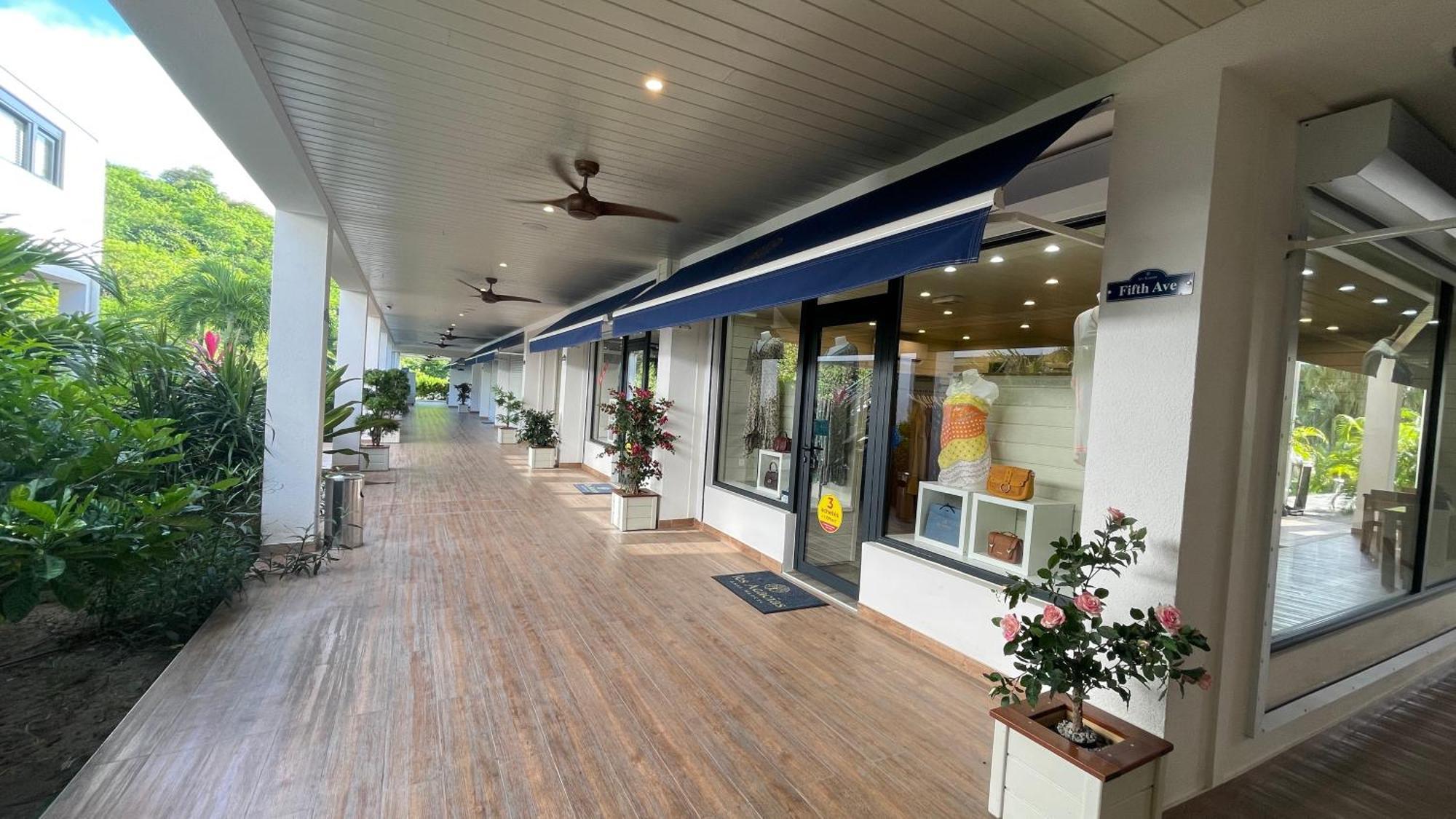 Island Escape, Marina Paradise & Beach Adventures Cul de Sac Exterior photo